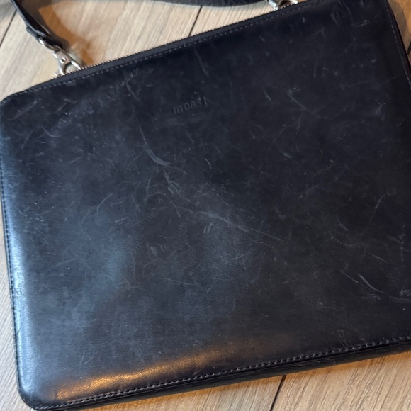 M0851 Leather Zip Organizer Clutch/crossbody - Picture 5 of 11